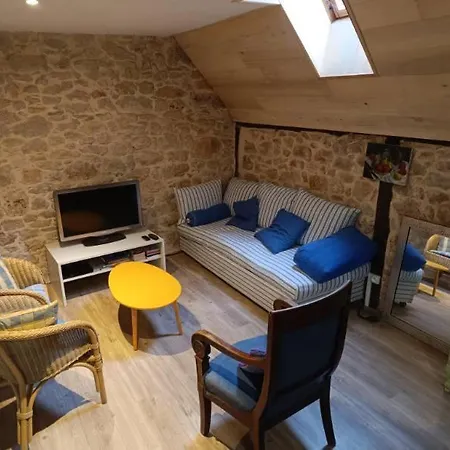 La Terrasse Bleue, Havre De Paix Avec Vue Sur Le Cele, A 15 Min De Figeac *