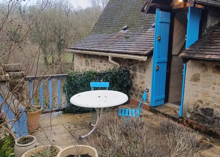 Dom wakacyjny La Terrasse Bleue, Havre De Paix Avec Vue Sur Le Cele, A 15 Min De Figeac *
