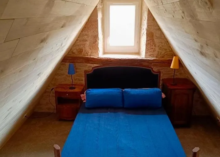 Dom wakacyjny La Terrasse Bleue, Havre De Paix Avec Vue Sur Le Cele, A 15 Min De Figeac Corn